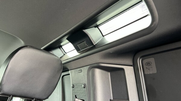 Used Land Rover Defender 2022 for sale - 75394441: Photo 29