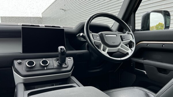 Used Land Rover Defender 2022 for sale - 75394441: Photo 39