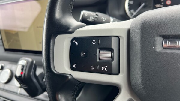 Used Land Rover Defender 2022 for sale - 75394441: Photo 46