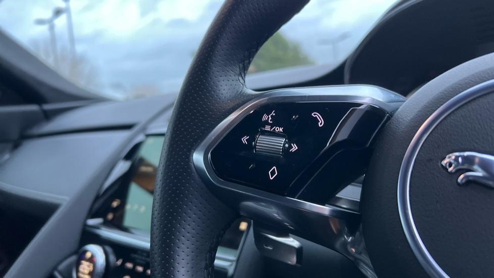 Used Jaguar E-Pace 2023 for sale - 76869282: Photo 24