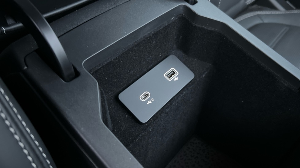 Used Jaguar E-Pace 2023 for sale - 76869282: Photo 40