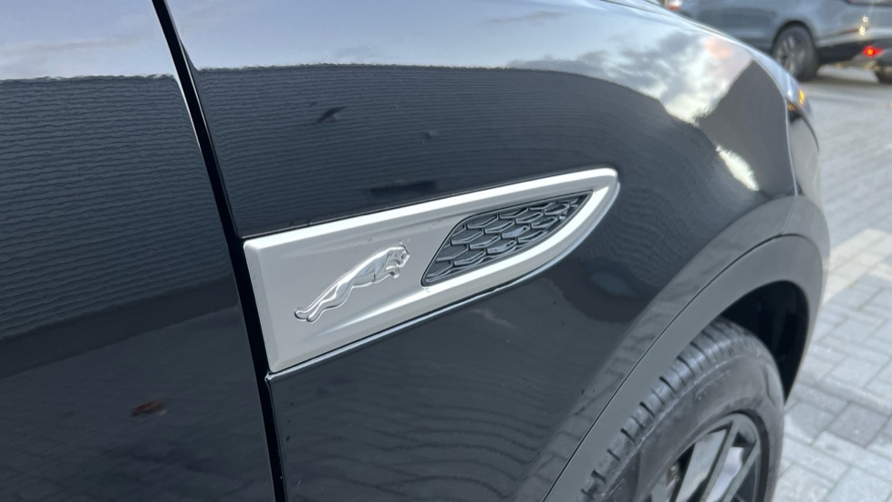 Used Jaguar E-Pace 2023 for sale - 76869282: Photo 51