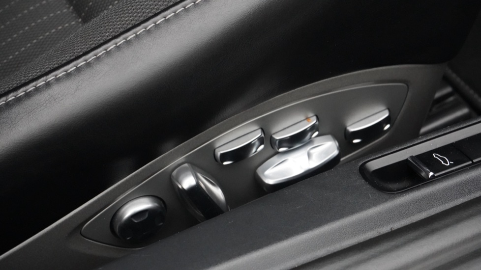 Used Porsche Cayman 2020 for sale - 75929739: Photo 21