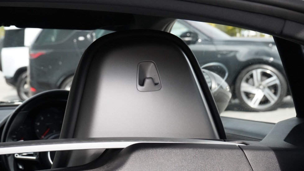 Used Porsche Cayman 2020 for sale - 75929739: Photo 39