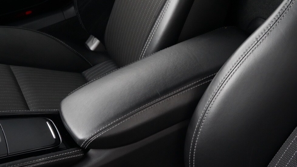 Used Porsche Cayman 2020 for sale - 75929739: Photo 49