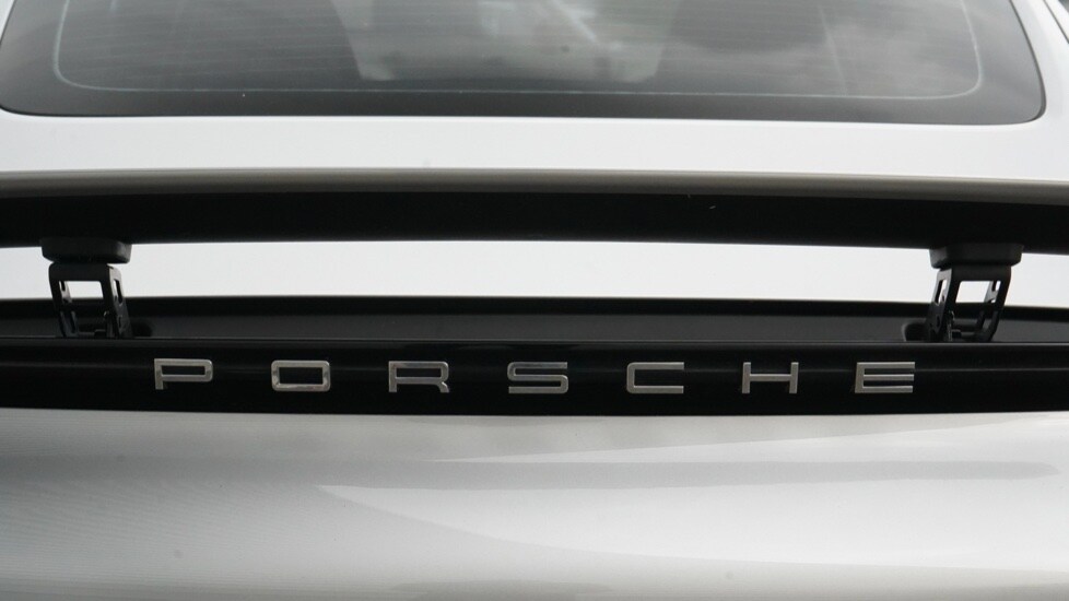 Used Porsche Cayman 2020 for sale - 75929739: Photo 65