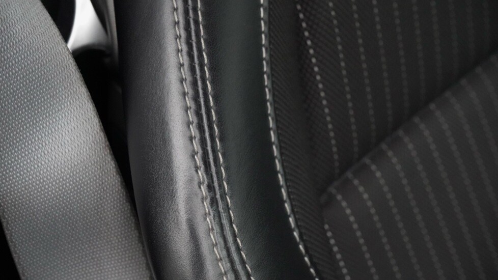 Used Porsche Cayman 2020 for sale - 75929739: Photo 74