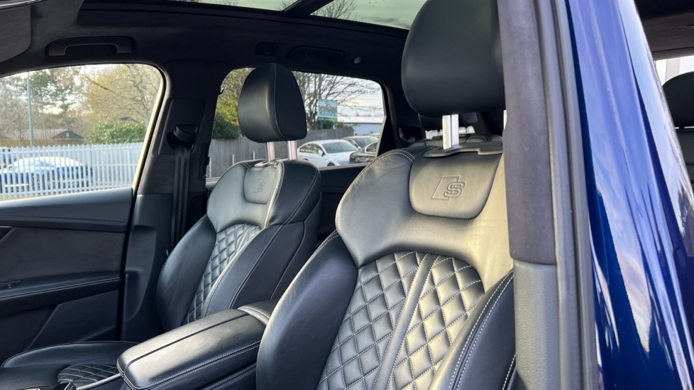 Used Audi Q7 2019 for sale - 76870484: Photo 32