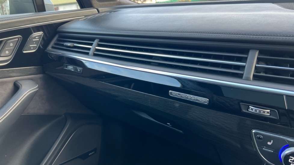 Used Audi Q7 2019 for sale - 76870484: Photo 39