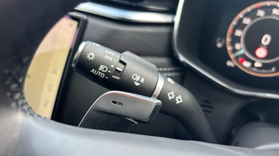 Used Jaguar F-Pace 2023 for sale - 76870631: Photo 36