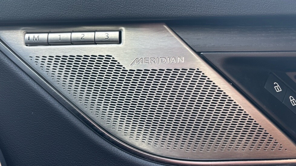 Used Jaguar F-Pace 2023 for sale - 76870631: Photo 39