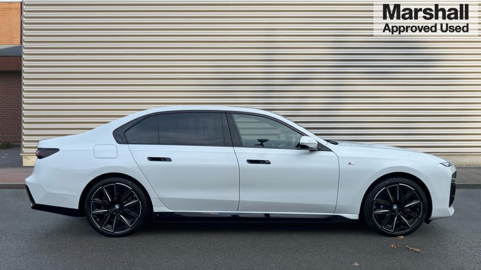 Used BMW i7 2023 for sale - 76868824: Photo 2