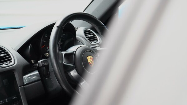 Used Porsche Cayman 2022 for sale - 75394428: Photo 26