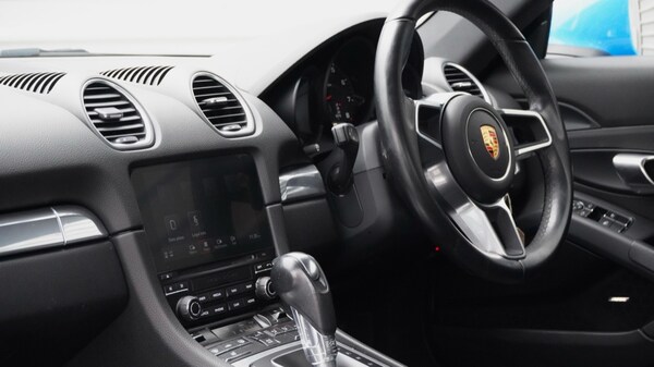 Used Porsche Cayman 2022 for sale - 75394428: Photo 40
