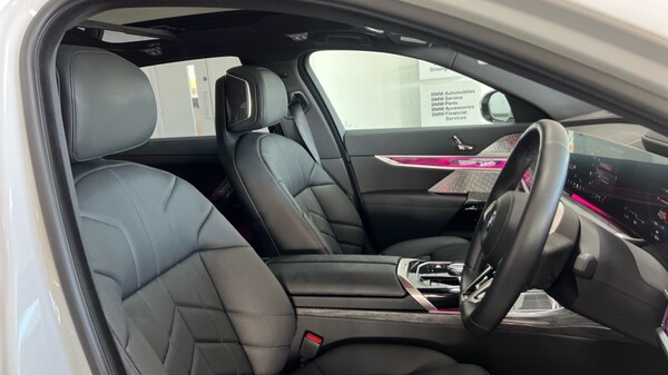 Used BMW i7 2023 for sale - 75394433: Photo 11