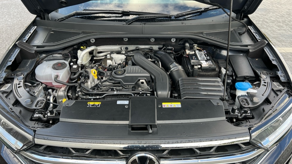 Used Volkswagen T-Roc 2023 for sale - 76868456: Photo 16