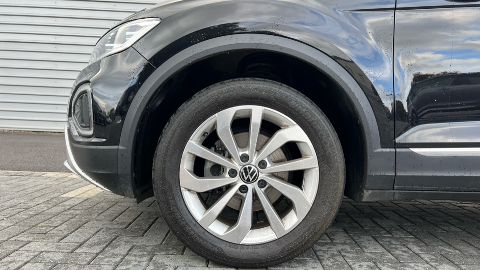 Used Volkswagen T-Roc 2023 for sale - 76868456: Photo 17