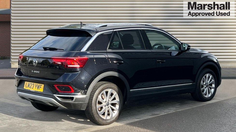 Used Volkswagen T-Roc 2023 for sale - 76868456: Photo 3