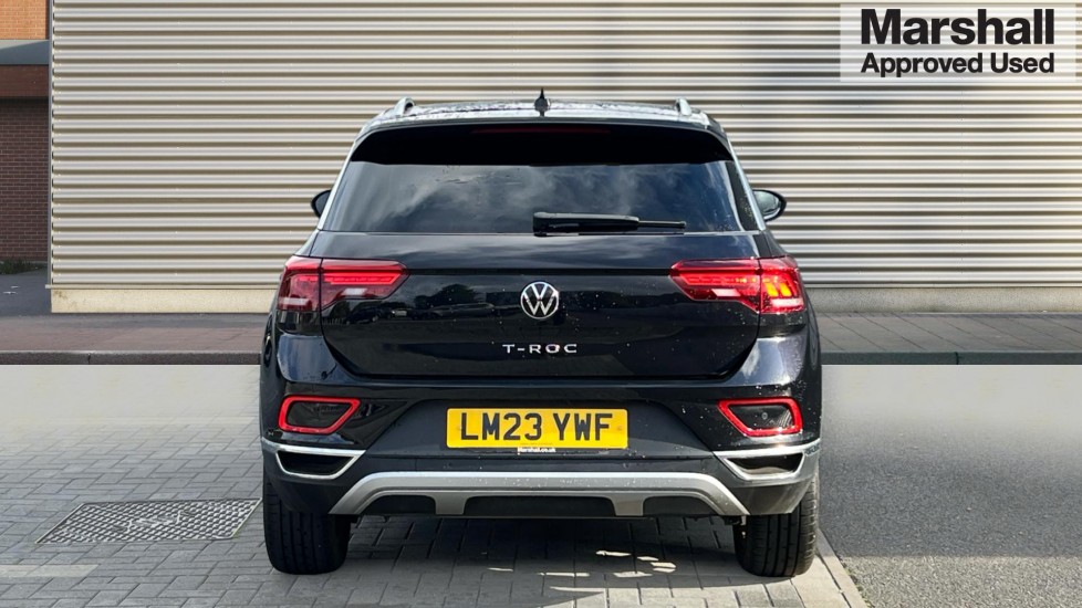 Used Volkswagen T-Roc 2023 for sale - 76868456: Photo 4