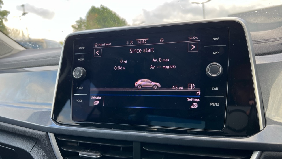 Used Volkswagen T-Roc 2023 for sale - 76868456: Photo 48