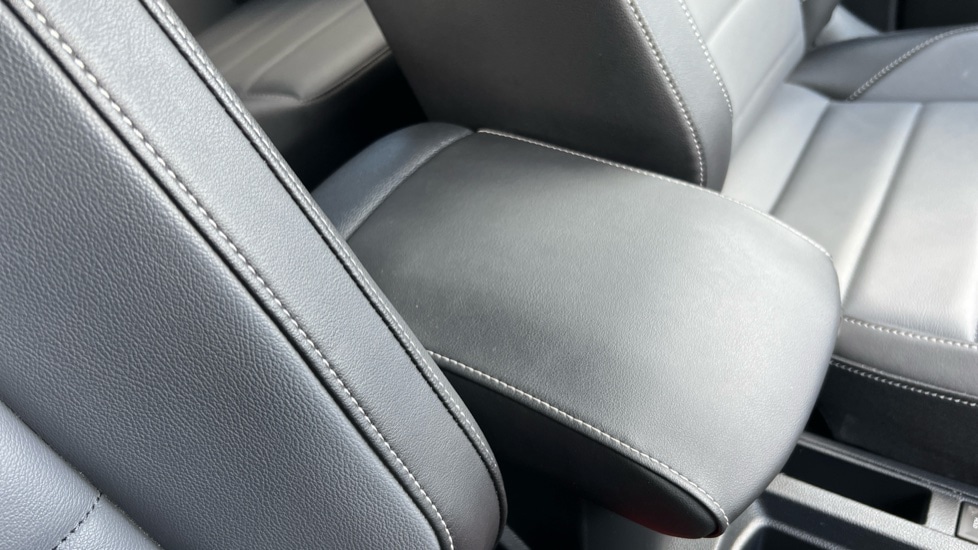 Used Volkswagen T-Roc 2023 for sale - 76868456: Photo 52