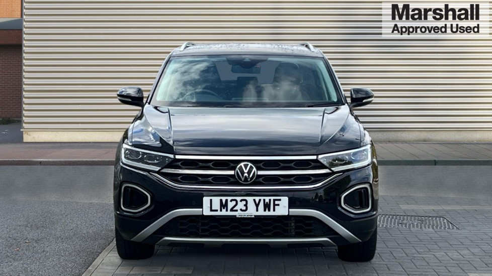 Used Volkswagen T-Roc 2023 for sale - 76868456: Photo 8