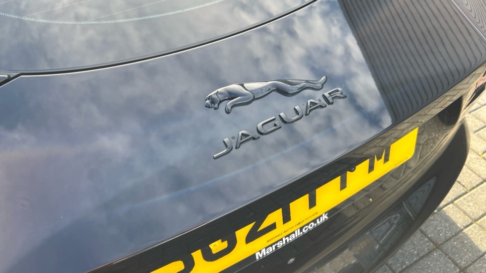 Used Jaguar F-Type 2021 for sale - 76874137: Photo 20