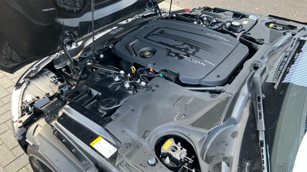 Used Jaguar F-Type 2021 for sale - 76874137: Photo 34