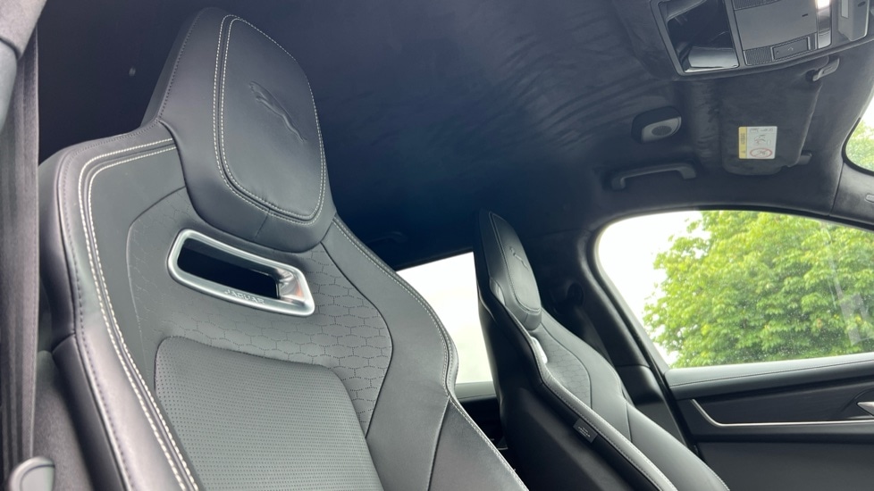 Used Jaguar F-Pace 2023 for sale - 76868447: Photo 16