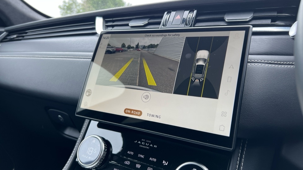 Used Jaguar F-Pace 2023 for sale - 76868447: Photo 17