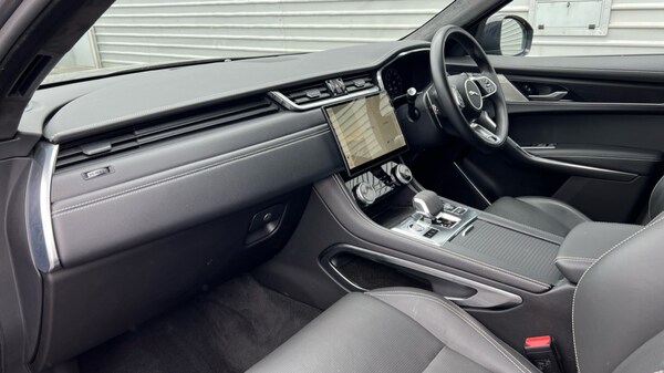 Used Jaguar F-Pace 2023 for sale - 75394438: Photo 11