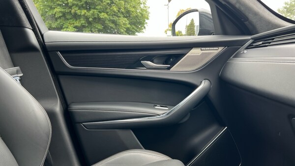 Used Jaguar F-Pace 2023 for sale - 75394438: Photo 51