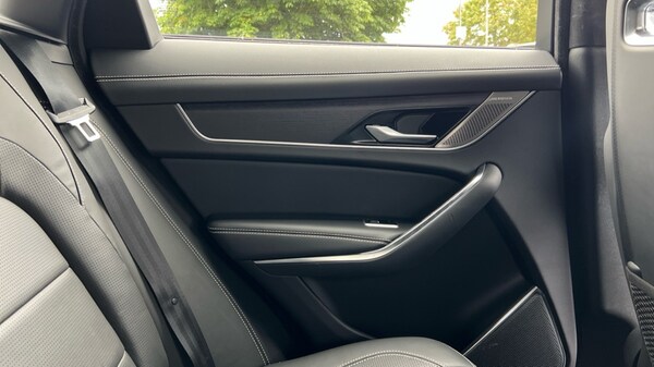 Used Jaguar F-Pace 2023 for sale - 75394438: Photo 54