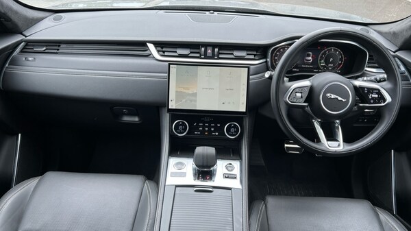 Used Jaguar F-Pace 2023 for sale - 75394438: Photo 8
