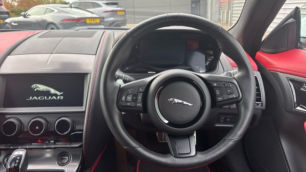 Used Jaguar F-Type 2023 for sale - 76078945: Photo 15