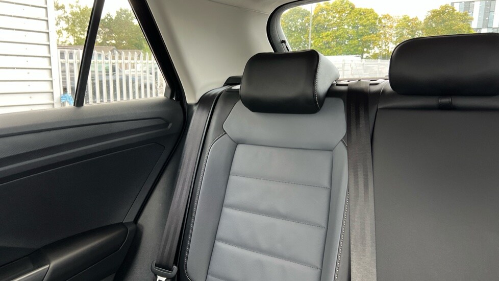 Used Volkswagen T-Roc 2023 for sale - 75394436: Photo 27