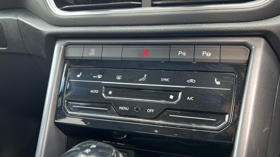 Used Volkswagen T-Roc 2023 for sale - 75394436: Photo 37