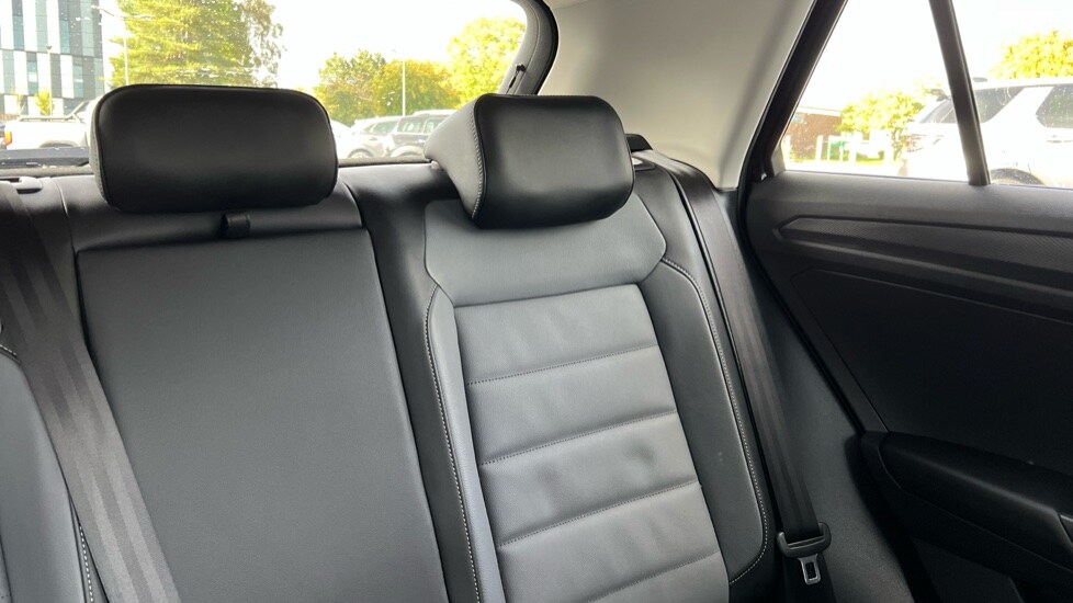 Used Volkswagen T-Roc 2023 for sale - 75394436: Photo 39