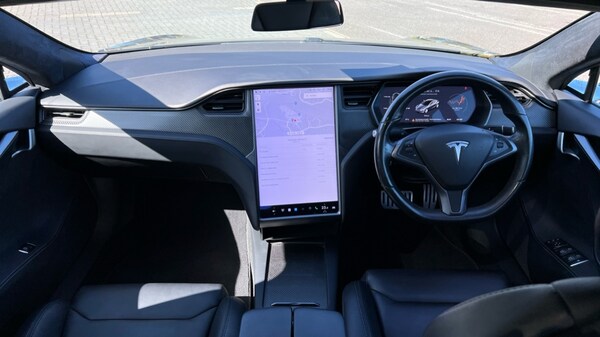 Used Tesla Model S 2019 for sale - 75394444: Photo 11