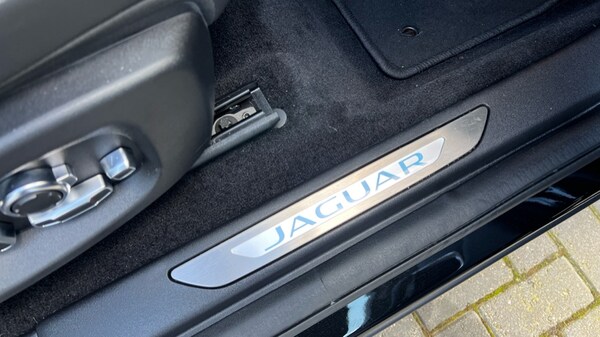 Used Jaguar E-Pace 2023 for sale - 75394414: Photo 37