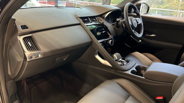 Used Jaguar E-Pace 2023 for sale - 75394414: Photo 7