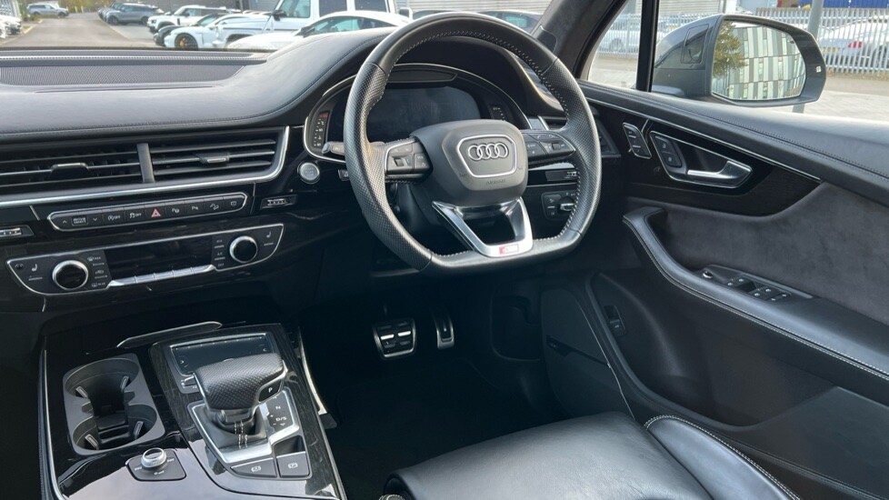 Used Audi Q7 2019 for sale - 76302244: Photo 33