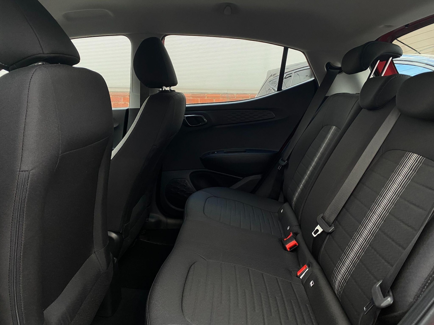 Used Hyundai i10 for sale - 77852729: Photo 13