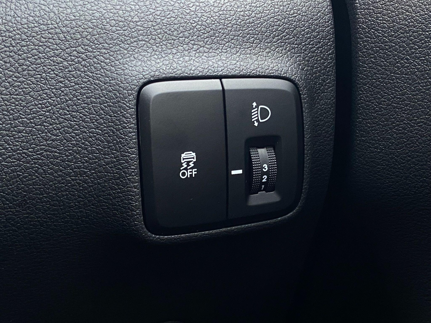 Used Hyundai i10 for sale - 77852729: Photo 17