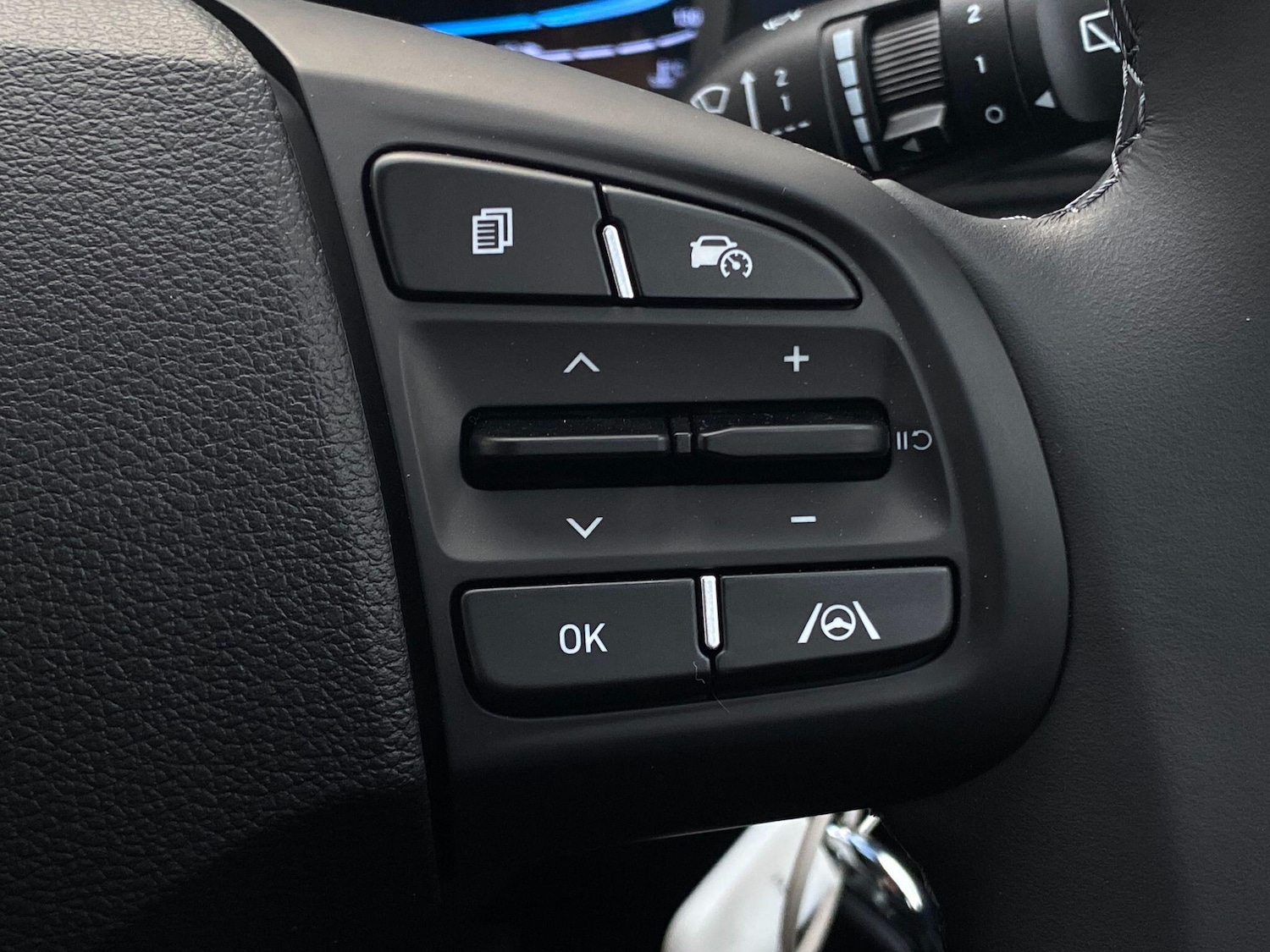 Used Hyundai i10 for sale - 77852729: Photo 21