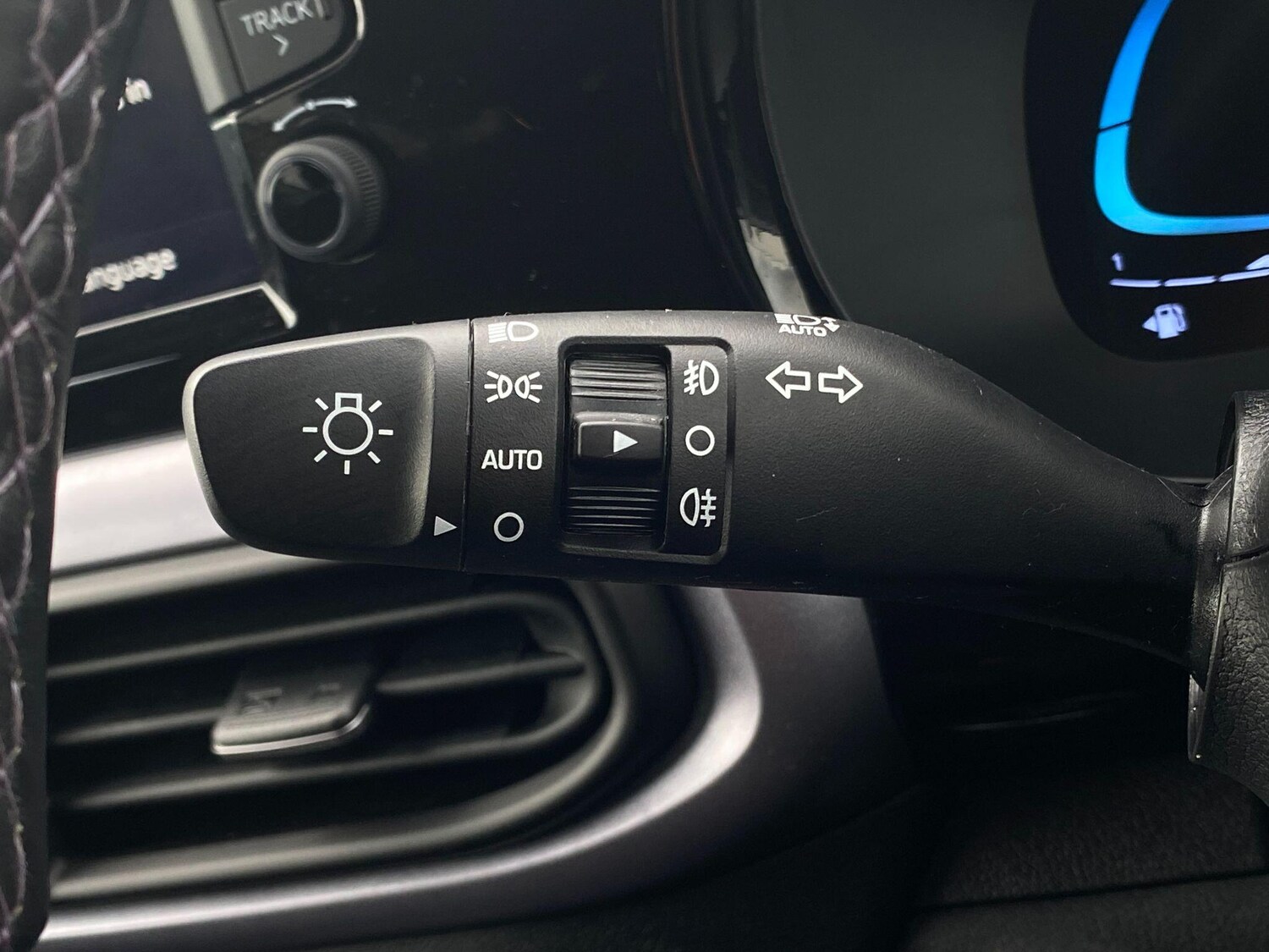 Used Hyundai i10 for sale - 77537211: Photo 21