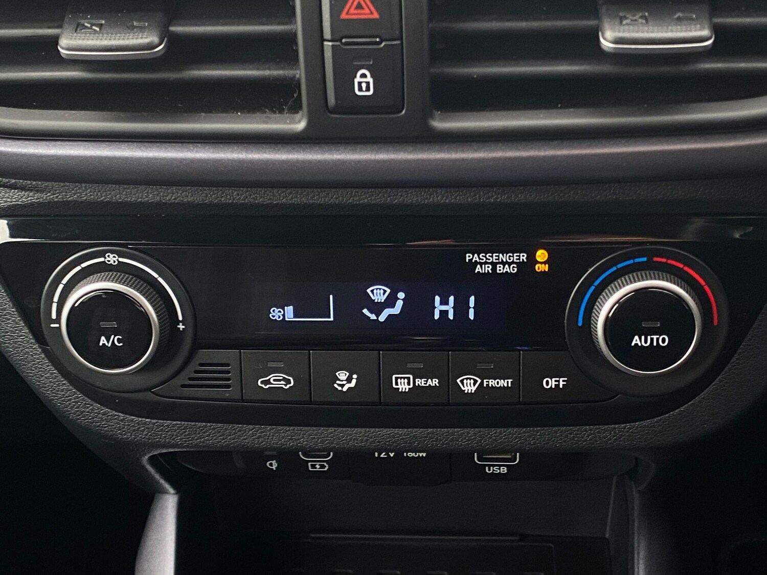 Used Hyundai i10 for sale - 77537211: Photo 22