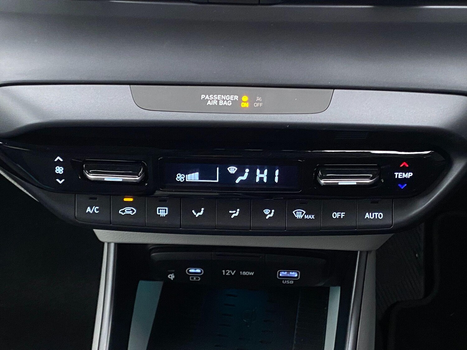 Used Hyundai BAYON 2024 for sale - 77468721: Photo 44