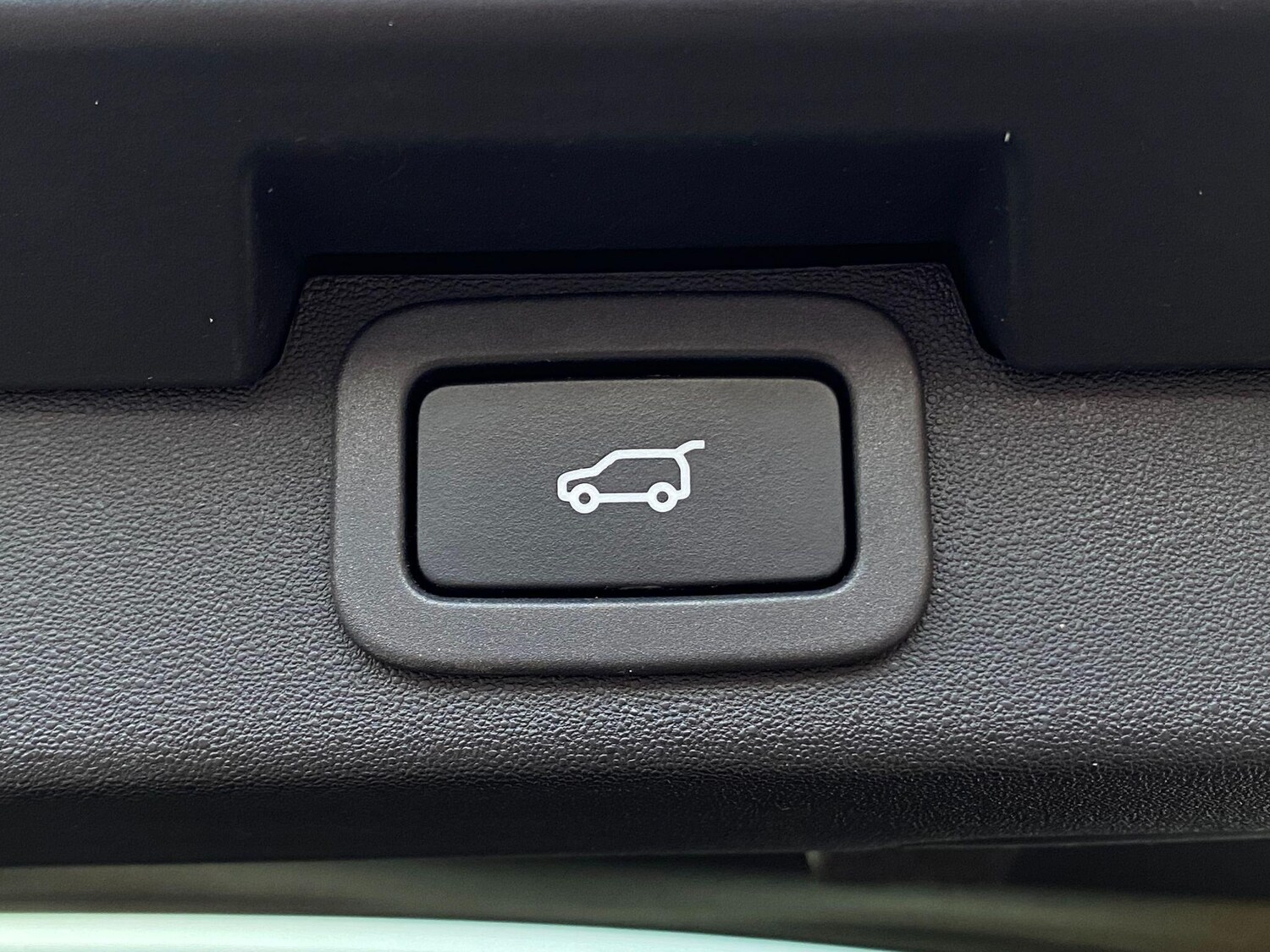 Used Land Rover Discovery 2019 for sale - 77824175: Photo 18