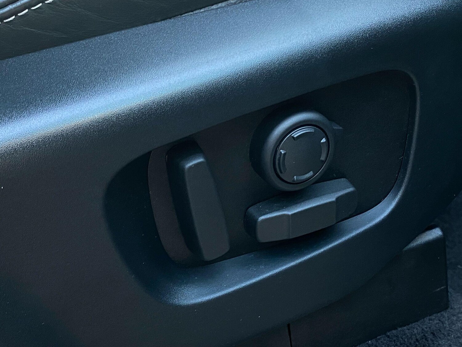 Used Land Rover Discovery 2019 for sale - 77824175: Photo 23